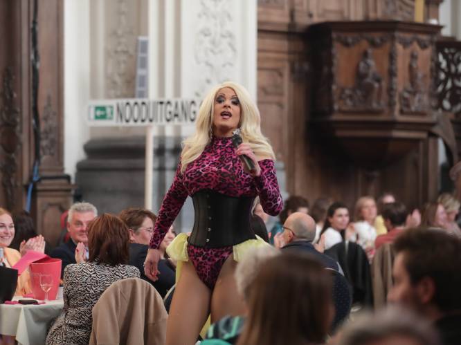 Na passage in kerk keren dragqueens deze zomer terug naar Sint-Truiden: “Groter en nog meer glitter, plezier en liefde”