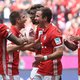 Bayern München sluit Bundesliga in stijl af, Stuttgart degradeert