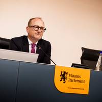 Kabinetsmedewerker van Ben Weyts (N-VA) deed zich voor als homoseksuele moslim in verzonnen opiniestuk: ‘Gewoonweg dom’