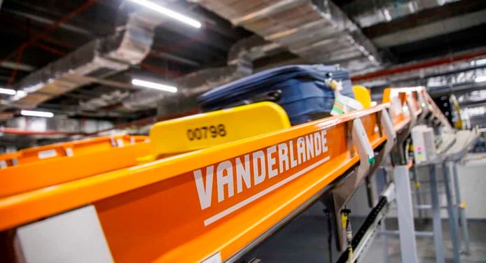 Vanderlande gaat op Schiphol een nieuw bagageafhandelingssysteem realiseren.