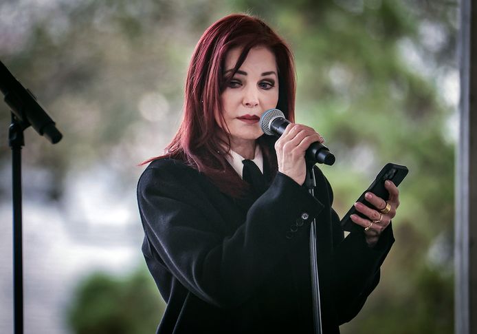 Priscilla Presley