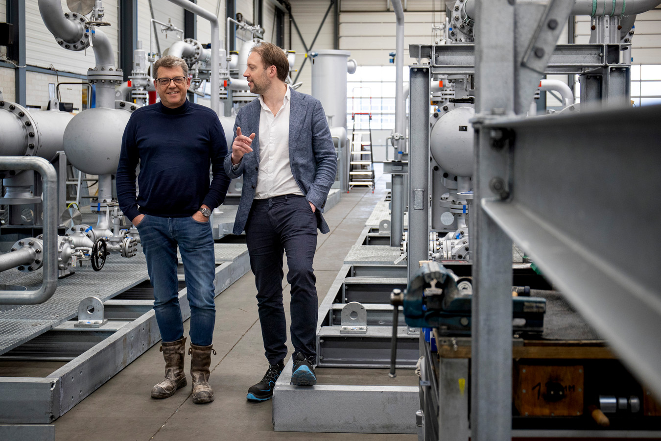 BlueAlp uit Eindhoven maakt olie van plastic in plaats van andersom (en