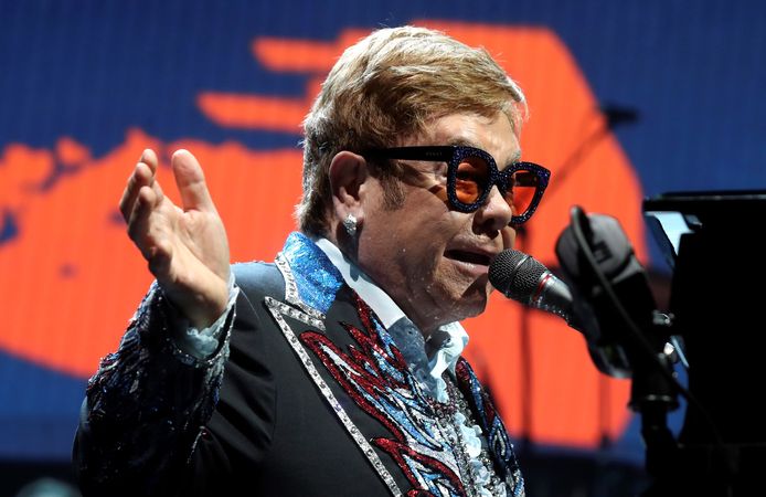 Elton John heeft grote moeite met uitspraken die Vladimir Poetin onlangs heeft gedaan over de LGBT-gemeenschap.