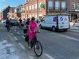 De gemeente Lede heeft ook nog flink wat 'rode' en dus onveilige fietsverbindingen zoals hier langs de Hoogstraat.