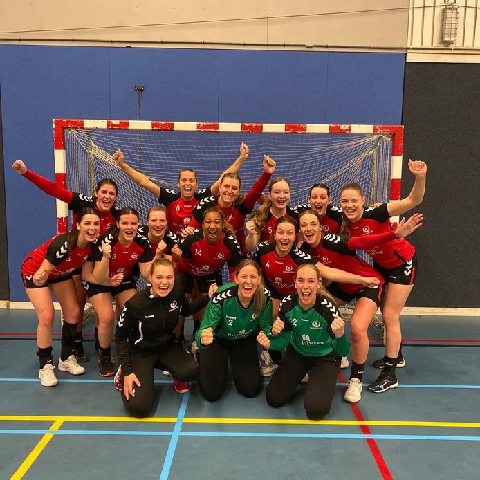 ook-de-handbalsters-psv-naar-de-eredivisie-natuurlijk-willen-we-erin