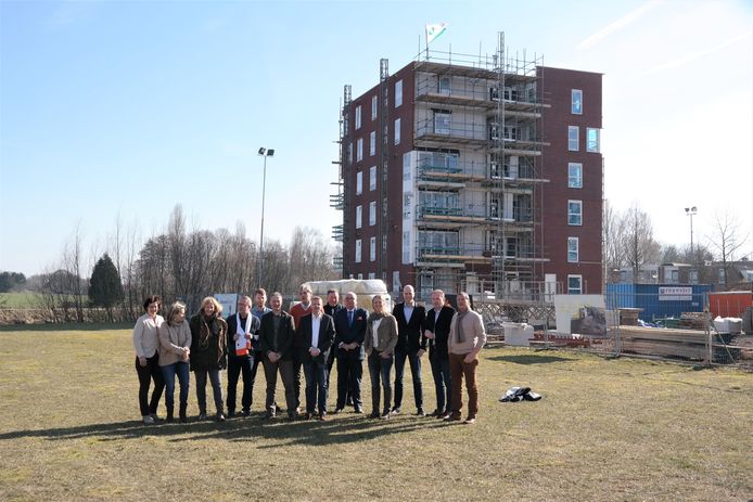 Achterhoekse VVD-ers tijdens het overleg van afgelopen zaterdag met landelijk woordvoerder 'Wonen en bouwen' van de VVD, Daniel Koerhuis.
