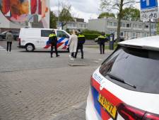Jongen (18) uit Spijkenisse neergestoken terwijl hij bus uitstapt bij Rotterdam-Slinge