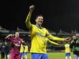 Michiel Kramer viert de overwinning van RKC.