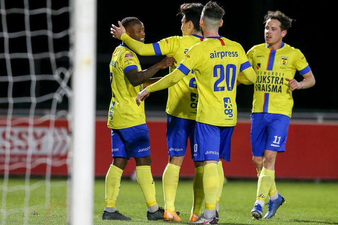 Cambuur won de uitwedstrijd tegen Jong FC Utrecht met 1-3.