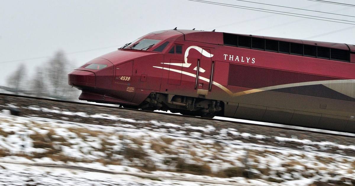 Les trains qui ont été arrêtés pendant des heures en raison de la glace sur les lignes aériennes fonctionnent à nouveau, le trafic ferroviaire a repris |  Instagram VTM NOUVELLES