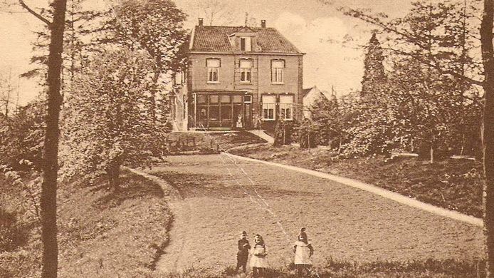 De voormalige pastorie Huize Wielestein in Nederhemert-Zuid
