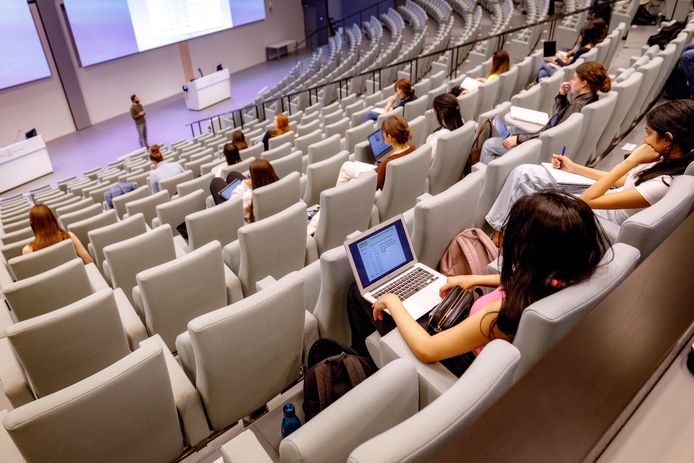 Een college op Tilburg University.