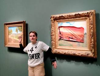 Klimaatactiviste viseert Monet-schilderij in museum Parijs