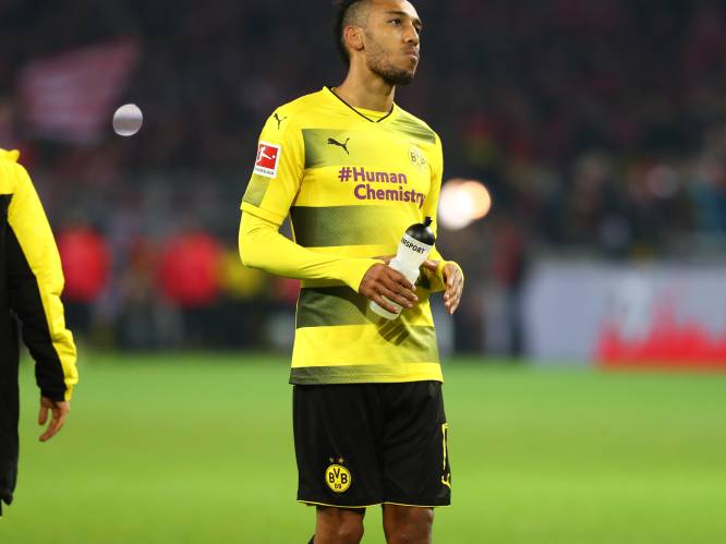 Bosz zet Aubameyang uit selectie bij Dortmund