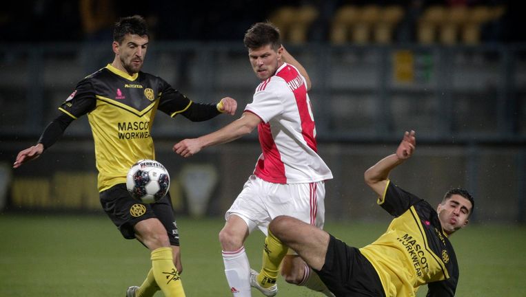 Hou op Onmogelijk wijs Ajax kwartfinalist na strafschoppen tegen Roda JC | Het Parool