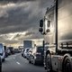 Zakelijke rijders en vrachtverkeer stoten oneindig veel meer uit dan die paar ritjes van jongeren