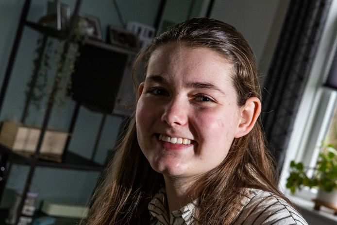 De 18-jarige Jente van den Berg werd de ‘beste individuele spreekster’ op het NK Debatteren.