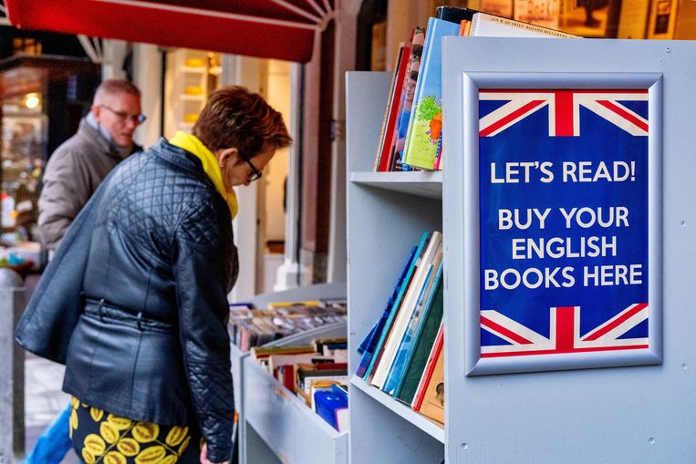 Nederlandse lezers verkiezen in toenemende mate Engelstalige boeken boven Nederlandstalige.  Beeld ANP / Gerard Til Photo