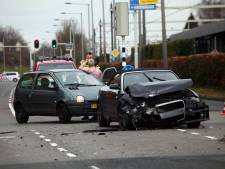 Man rijdt ruim 60 kilometer per uur te hard en veroorzaakt heftig ongeluk, maar komt weg met boete