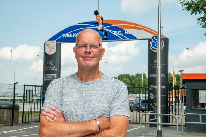 Jan van Gens is lid van het eerste uur van FC Horst. ,,Er zijn ook veel mensen weggevallen, dat krijg je als je zo lang bij een club loopt.”