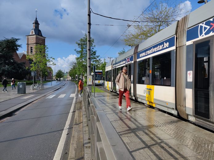 Meisje raakt gewond bij ongeval met tram in Merksem.