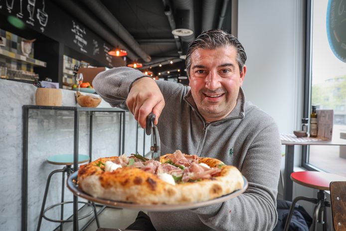 Peppe Giacommazza proefde 10 verse pizza's uit de supermarkt.