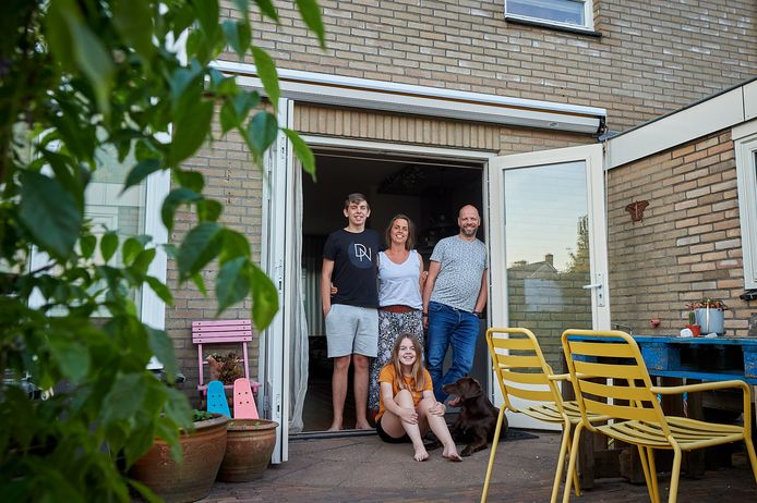 Fotograaf Robert Westera uit Dalfsen met zijn gezin.