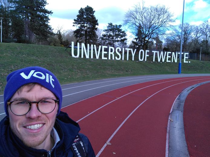 Selfie van Erik Kemp op de UT-campus, een plek die voor hem belangrijk is.