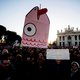 Tienduizenden ‘Sardienen’ betogen in Rome tegen Salvini en populisme