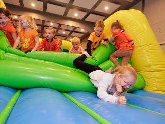Ganzenborden, stormbaan lopen: er is weinig dat de kinderen in Lieshout níét doen tijdens hun Koningsspelen 