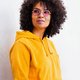 Oum, de vrouw die Marokko al zingend een spiegel voorhoudt