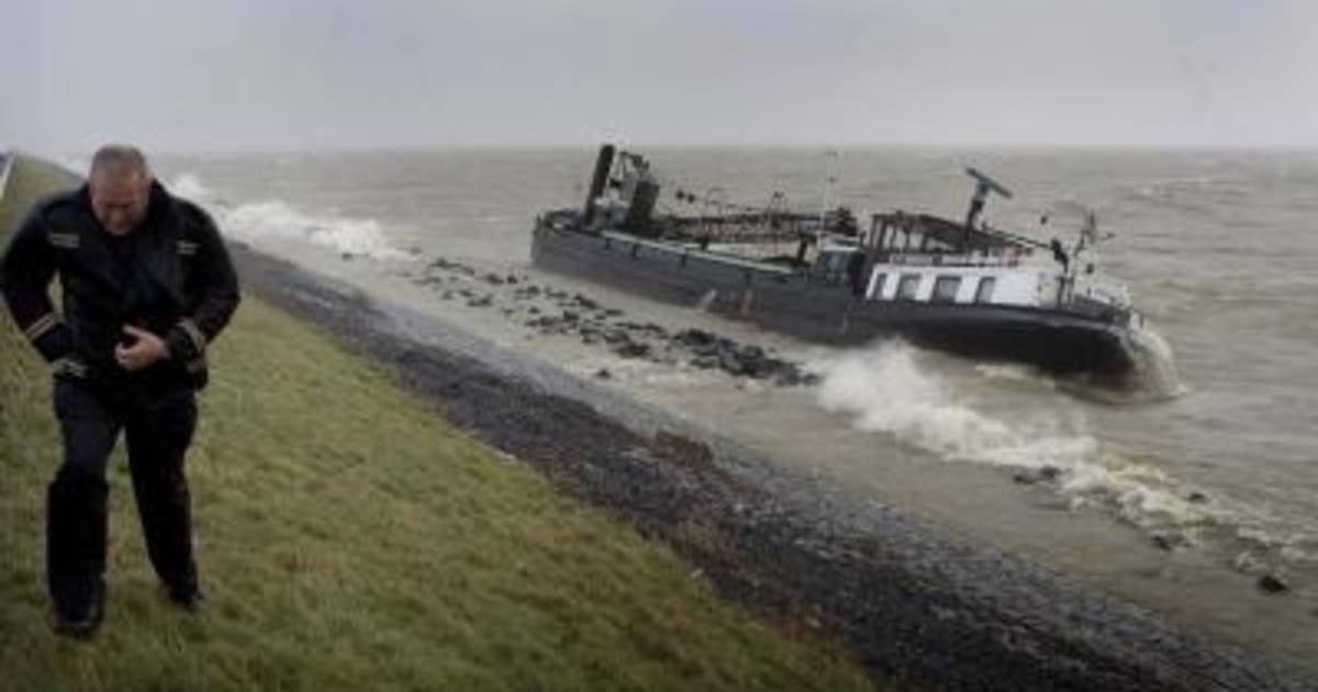 cruise schip losgeslagen