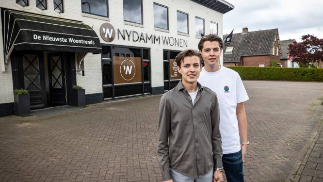 Broers Qinn (20) en Chay (18) uit Wierden verlaten schoolbanken en beginnen meubelzaak in Tubbergen