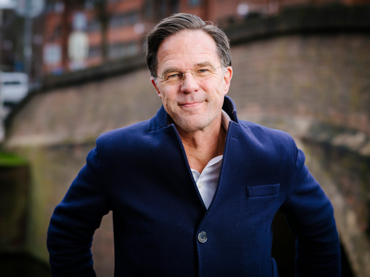 Rutte doet oproep tot verbroedering 'Laten we als land weer naast