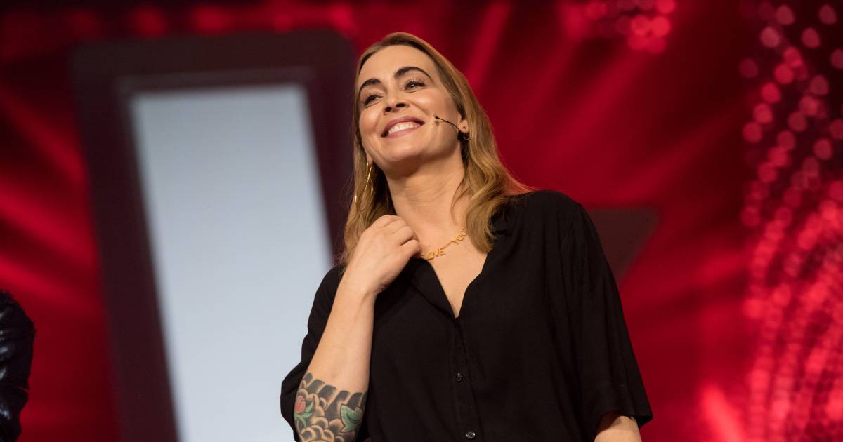 Anouk Op Een Knie Voor Vriend Na 20 Afwijzingen Show Ad Nl