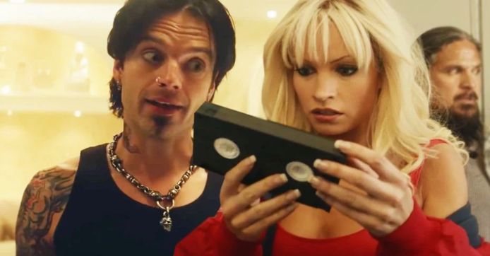 In ‘Pam & Tommy’ speelt Sebastian Stan de rol van Tommy Lee, Lily James kruipt in de huid van Pamela Anderson.