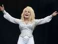 Gehaaide Dolly Parton is 75 jaar: ‘Het kost veel geld om er zo goedkoop uit te zien’
