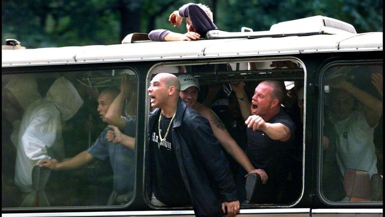 Supportersbus Vitesse na de wedstrijd. © ANP Beeld 