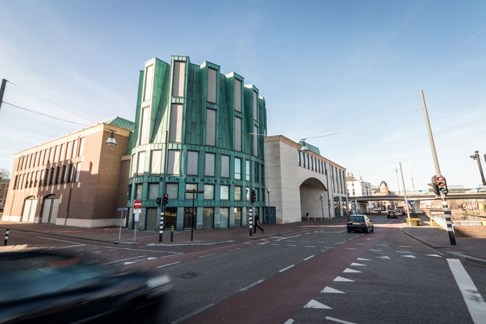 Het Boscotondo-complex in Helmond, met daarin onder meer de raadszaal en de Stadswinkel.