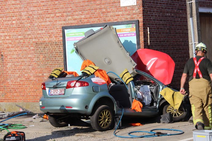 Verkeersongeval op de Herentalsebaan in Viersel.