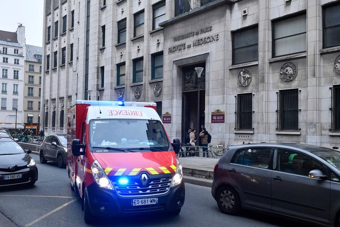 Het incident deed zich voor in de Université Paris-Cité, in het centrum van Parijs.