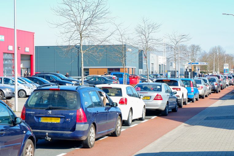 EU-burgers gaan betalen voor CO2-uitstoot door rijden en wonen