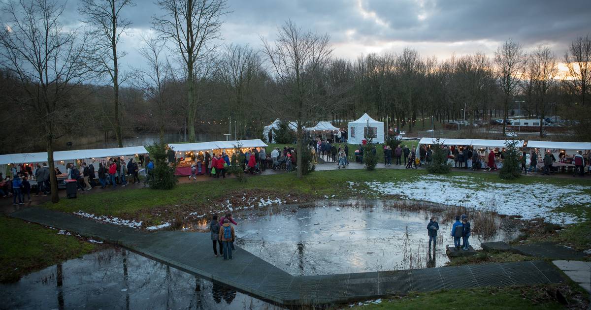 Veel bezoekers kerstmarkt Natuurpark Lelystad Lelystad destentor.nl