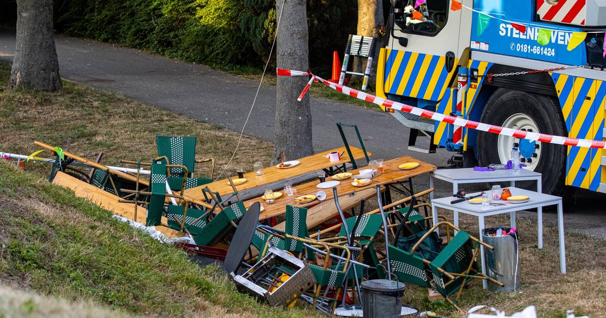 Meerdere doden nadat vrachtwagen op buurtfeest inrijdt in Zuidzijde: 'Hij ging zo door de tent heen’