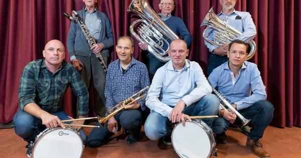 Huldiging: vaders en zoons zitten al decennialang bij harmonie Union - BD.nl