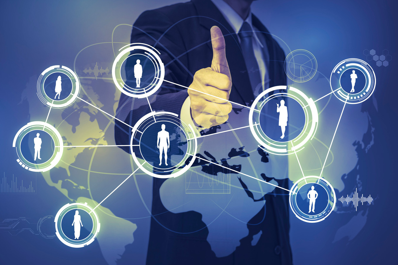 Facebook Wil Iedereen Blijven Volgen Dat Is Een Verloren Zaak Foto Ad Nl