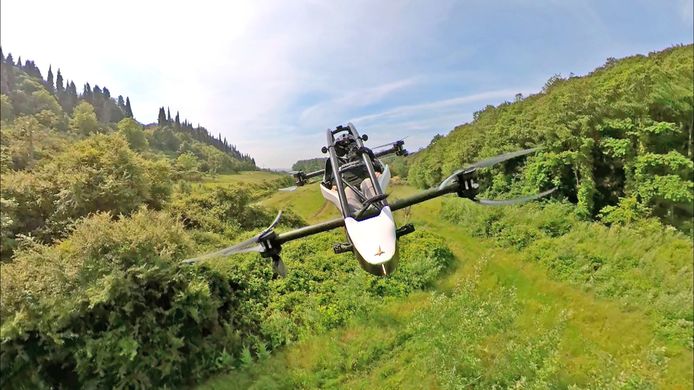 Un homme effectue le premier trajet domicile-travail dans un véhicule volant ! (vidéo) Par Kanto Andriamanjatoson (DGS) ?appId=21791a8992982cd8da851550a453bd7f&quality=0