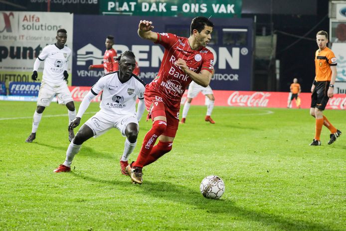 Harbaoui met goal 4 en 5 voor Zulte Waregem.