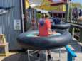 Un bar présente ses “tables de distanciation sociale”