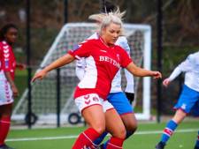 Porno ook niet alles: voetbalster Wright op zoek naar club na ondeugend uitstapje
